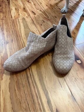 Dr. Scholl's Taupe Perforated Suede Ankle Booties